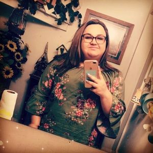 Meet your Posher, Katelyn